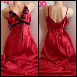 VTG Delicates Silky Satin Long Maxi Chemise Slip Dress Size Lg Red Black
